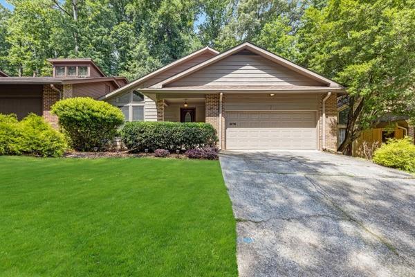 Foto principal - 155 Lakeview Ridge W