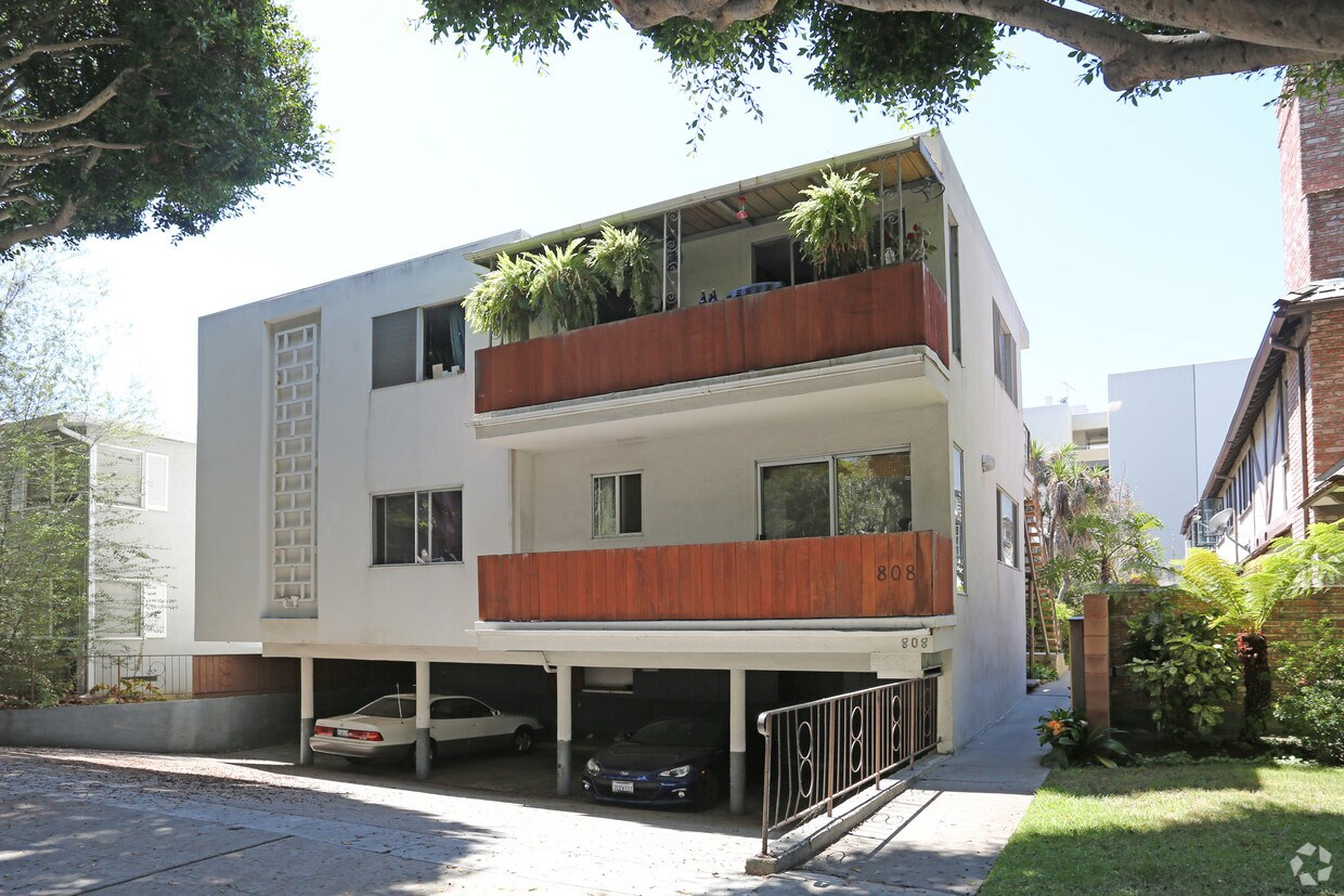 Primary Photo - 808 2nd St