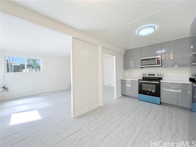 Foto del edificio - 84-290-290 Makaha Valley Rd