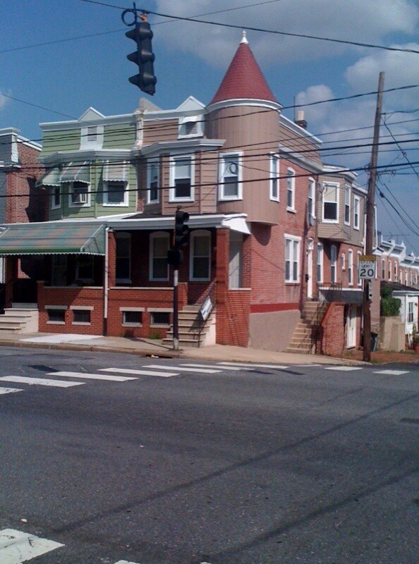 Great apartment with awesome amenities & Views - 836 South Broom Street