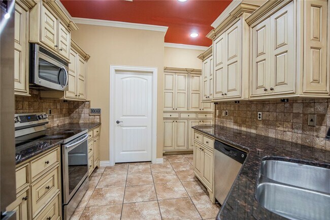 Foto del edificio - 3006 SW Pine Valley Rd