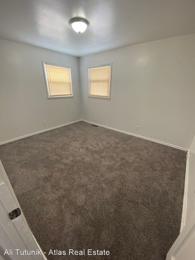 Building Photo - 2 br, 1 bath House - 217 S. Xavier St