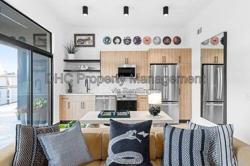 Foto del edificio - 567 Ponce De Leon Ave NE