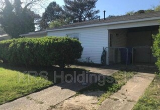 Building Photo - 4916 Bark Ln
