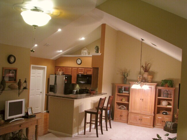 Foto del edificio - 825 S Browns Ln