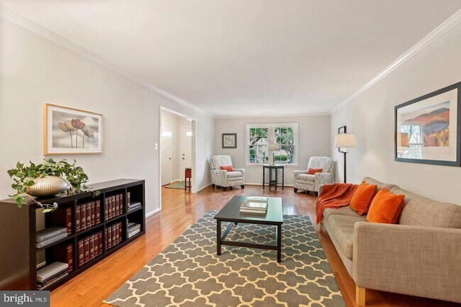 Foto del edificio - 6571 Snowbell Ln