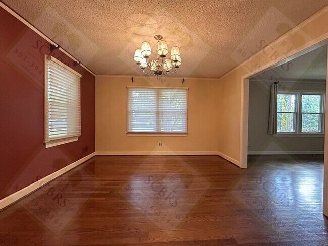 Foto del edificio - SE Columbia - 3 bedroom, 2 bath clean single story
