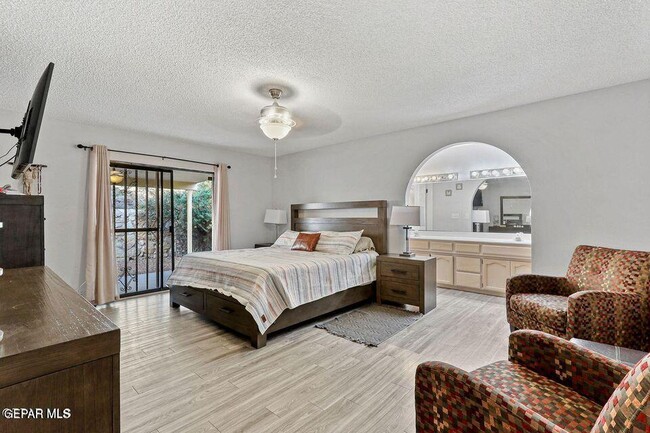 Building Photo - 766 Espada Dr