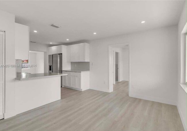 Building Photo - 1380 SW 8th St
