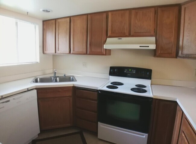 Building Photo - Great Condo for rent