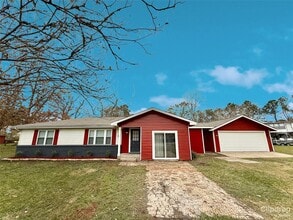 Building Photo - 8 Piney Way