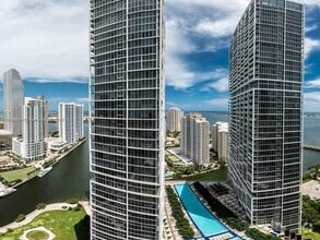 Building Photo - 485 Brickell Ave