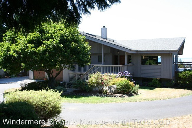 Building Photo - 4 br, 2.5 bath House - 3720 Biz Point Road