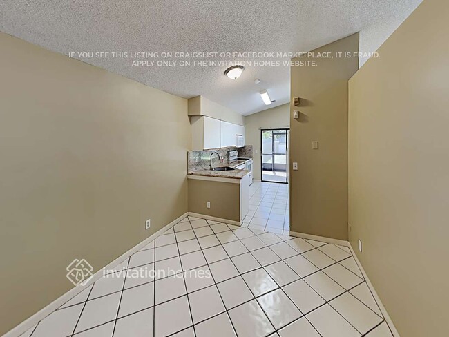 Building Photo - 2210 NW 33rd Terrace
