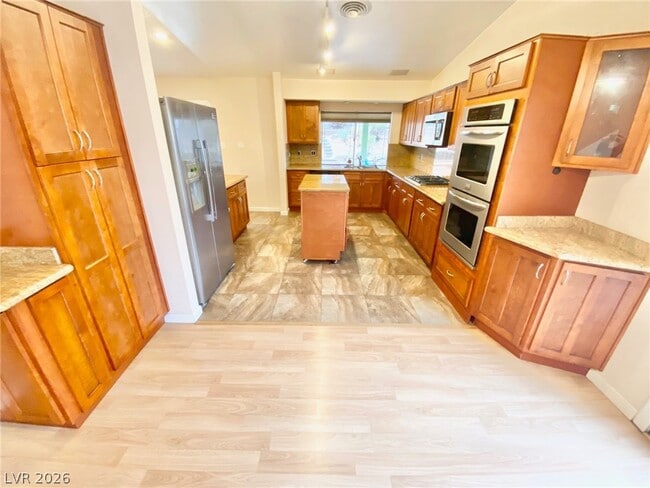 Foto del edificio - 400 Davenport Ln