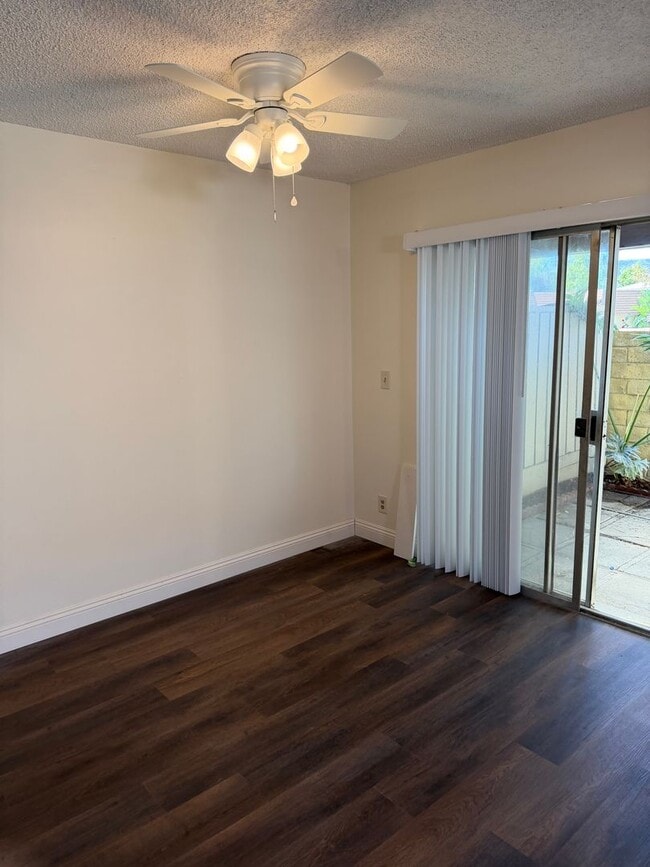 Building Photo - 2687 Phipps Ave