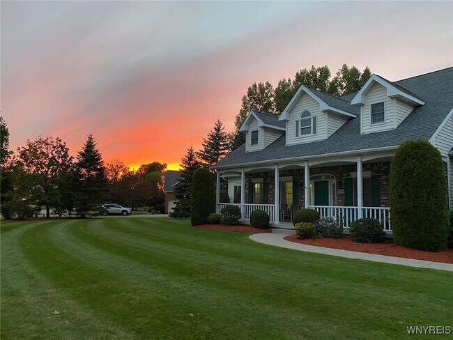 Foto del edificio - 8350 Manchester Park Dr
