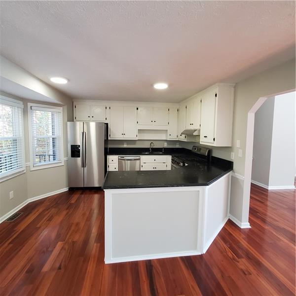 Building Photo - 6101 Longwood Chase