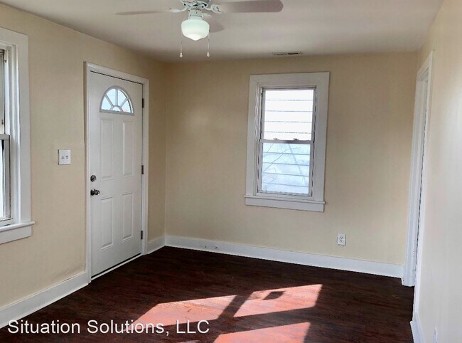 Building Photo - 1 br, 1 bath House - 555 42nd Street