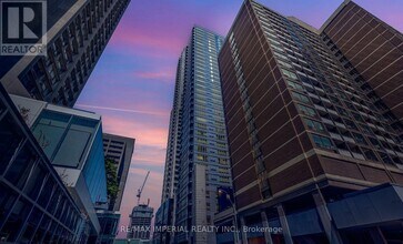 Building Photo - 21 Balmuto St