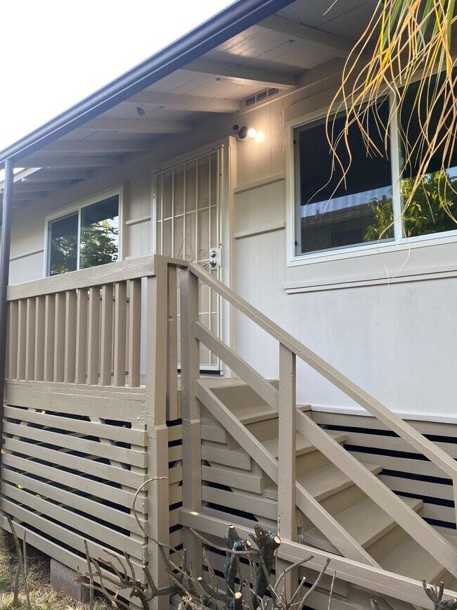 Foto del edificio - Two Bedroom, One Bathroom House With Washe...