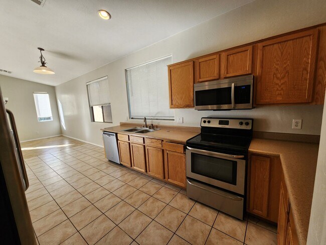 Foto del edificio - 12547 W Glenrosa Dr