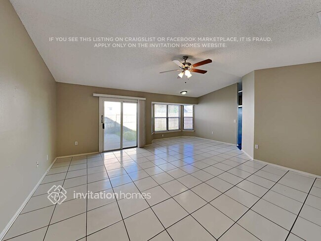 Foto del edificio - 716 Waterbridge Dr