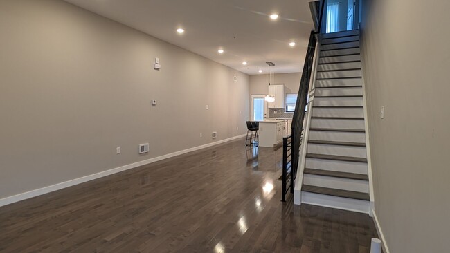 Building Photo - 3 Bedroom Home In Brewerytown.