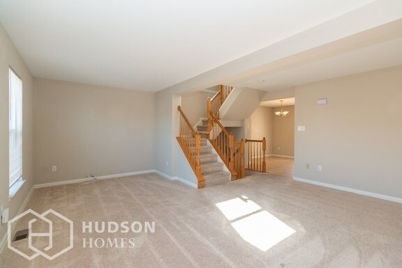 Foto del edificio - 14 Players Ln