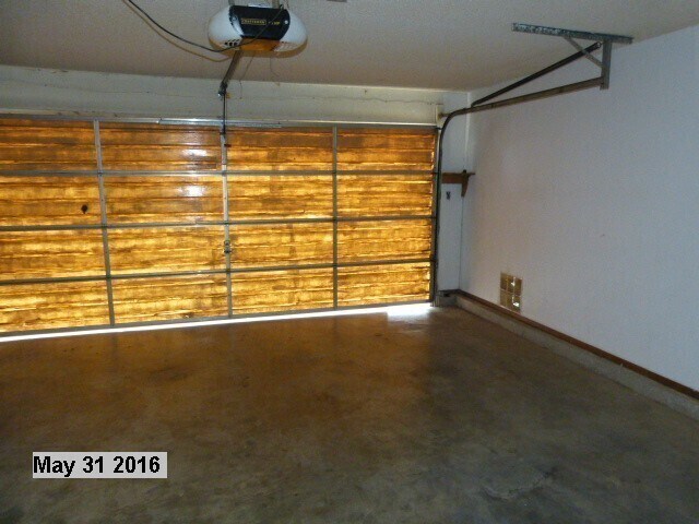 Foto del edificio - Nice three bedroom/ two bath family home.