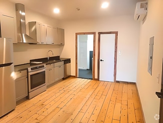Building Photo - 257 3rd St