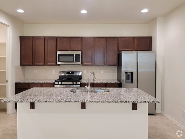 Building Photo - 260 E Hawaii Dr