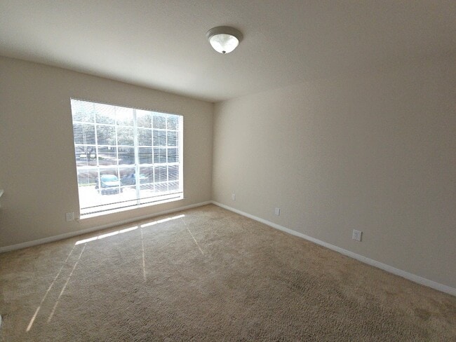 Building Photo - 2626 Holly Hall St