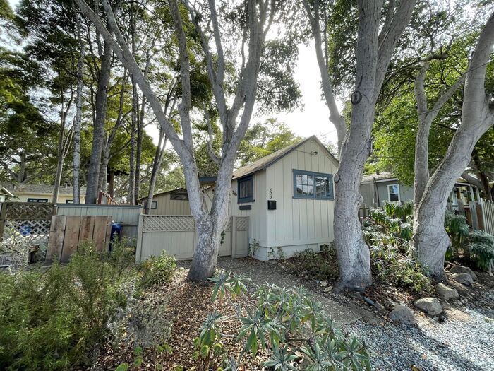 Foto principal - Cozy Updated Studio Cottage in Pacific Grove