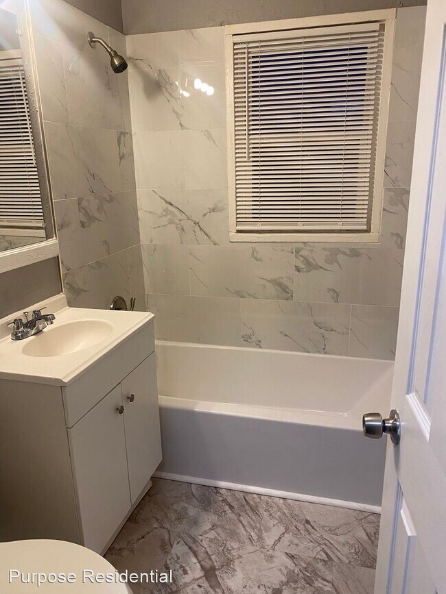 Foto del edificio - 2 br, 1 bath House - 9511 Charlotte St