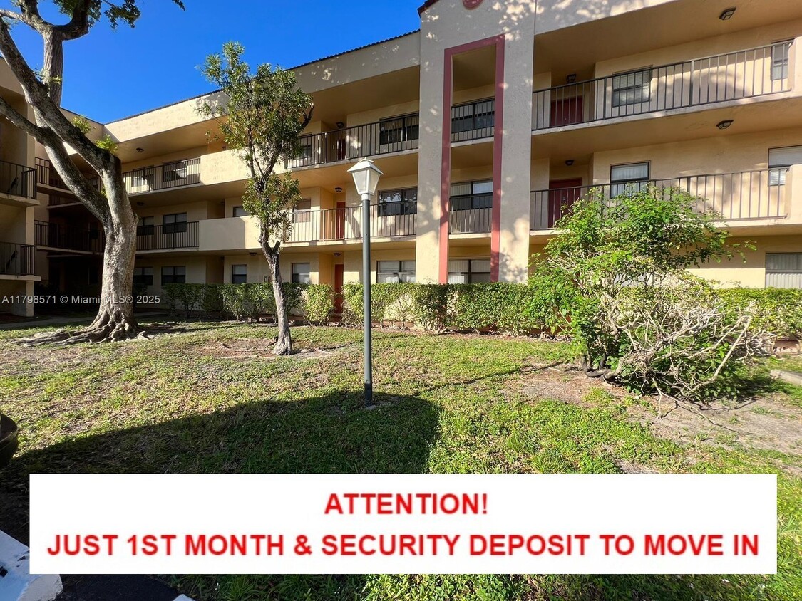 Foto principal - 3410 Foxcroft Rd