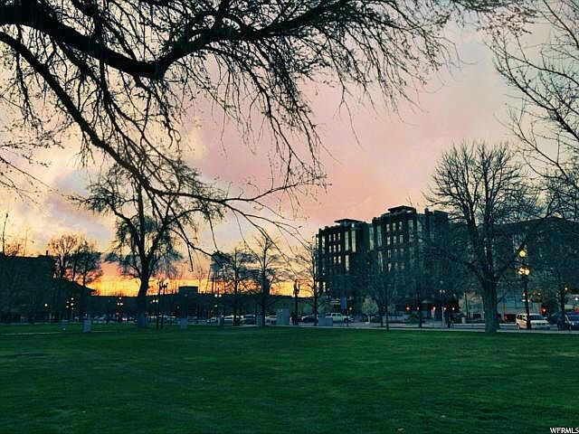 Foto del edificio - 360 Broadway