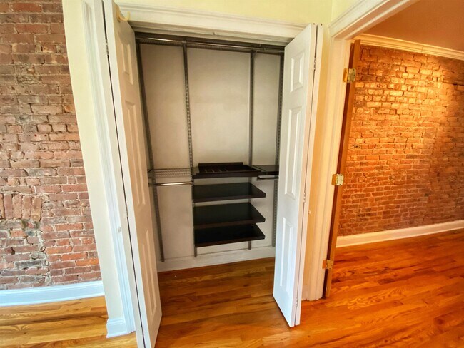 Foto del edificio - 204 6th St