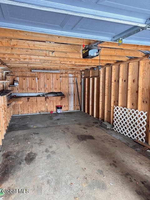 Foto del edificio - 183 Maple Ave