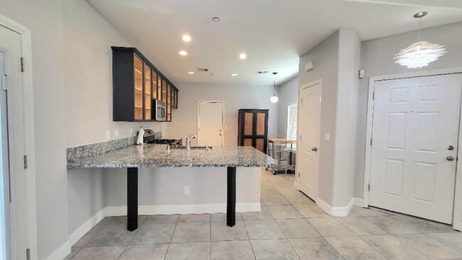 Foto del edificio - 9929 Fallowdeer Ct