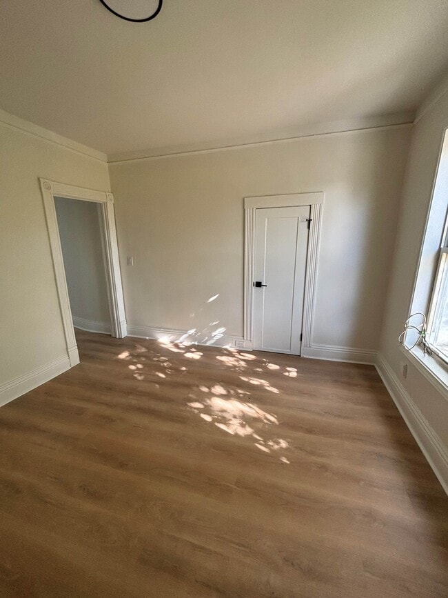 Building Photo - 328 Campbell St