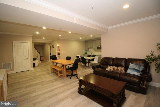 Foto del edificio - 102 Bullard Cir