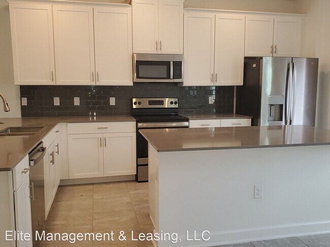 Building Photo - 3 br, 2.5 bath House - 5661 Quiet Palm Loop