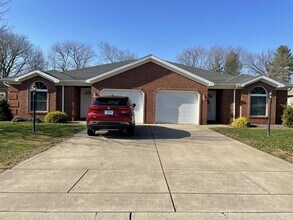 Building Photo - 7877 Andee Ln