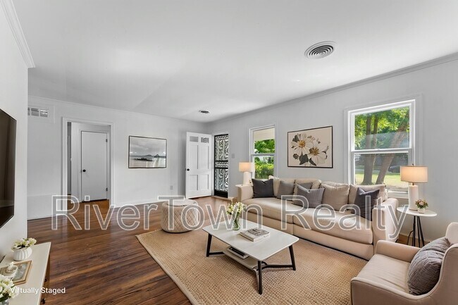 Foto del edificio - 810 Indian Dr