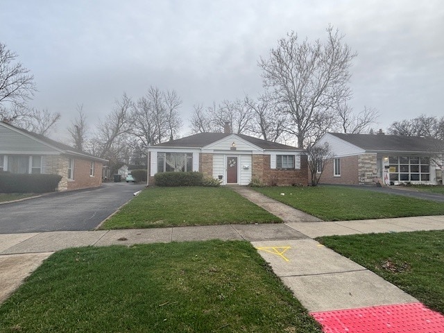 Building Photo - 2223 Hawthorne Rd