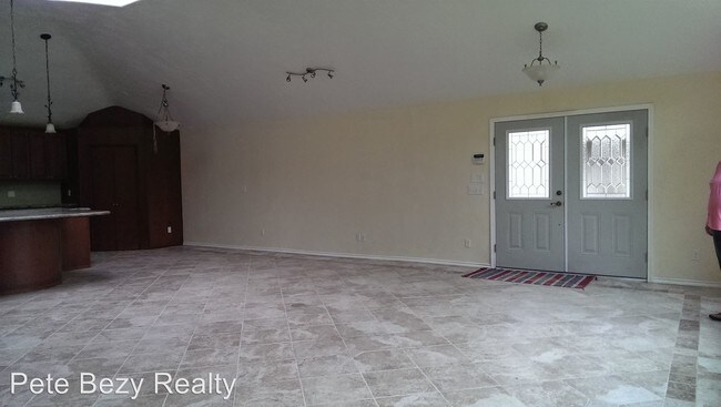 Foto del edificio - 616-57 Pleasant Valley Rd