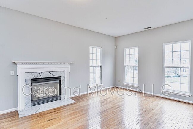 Foto del edificio - 4 Laurelberry Ln