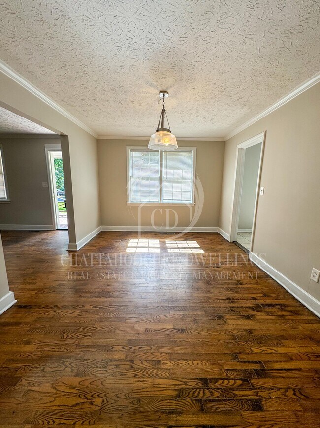 Foto del edificio - 1559 Alta Vista Dr