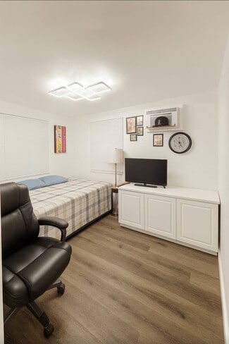 Building Photo - 1815 SW 67th Ct